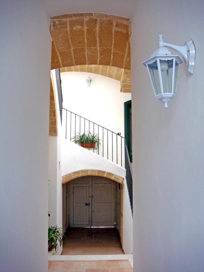 Beautiful Property In The Heart Of Gallipolli Exteriör bild